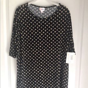 🆕 LuLaRoe Irma Tunic Size Small Black & Tan Basketweave Pattern